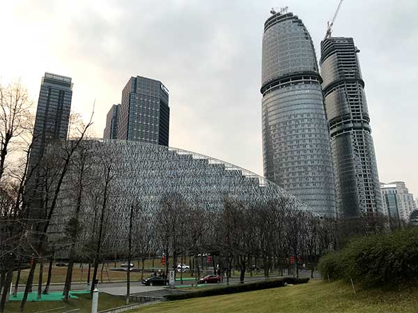 商业中心氟碳铝单板装修工程